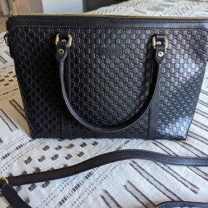 Gucci handbag as good as new